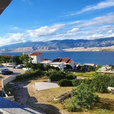 Apartment Apartman Dora Pag Town