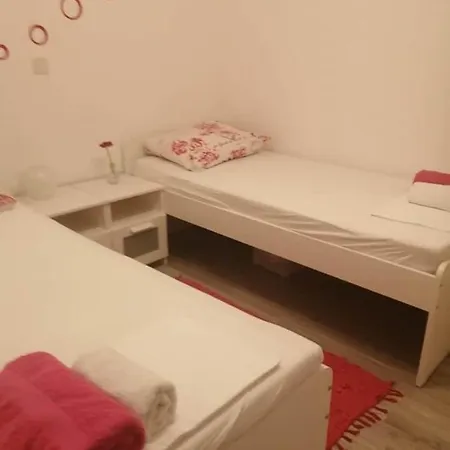 شقة Apartman Dora *